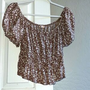 Women’s SO Brown flower Blouse